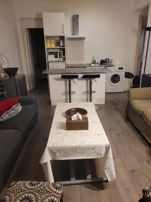 Appartement 2 Chambres 1 Salle De Bain Paris 8Eme Champs Elysees Buitenkant foto